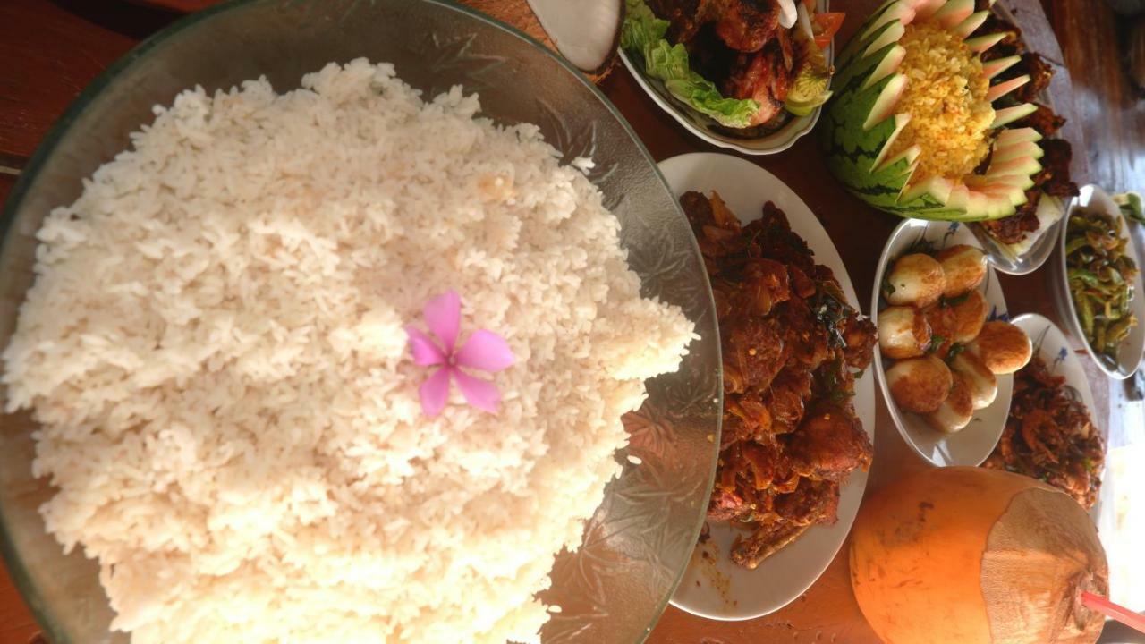 Ganesh Gate Hotel Pottuvil Bagian luar foto